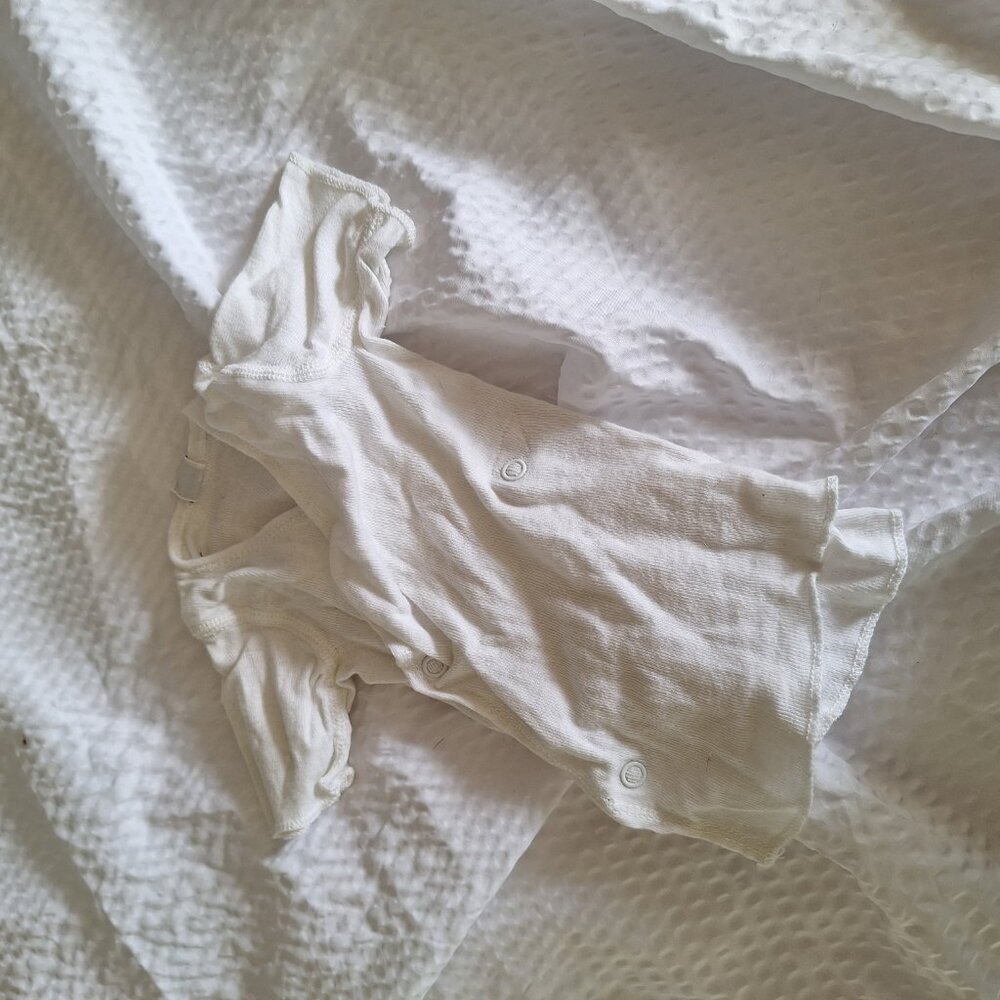 bonnie baby white shirt 3 months